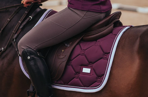 MANTILLA SALTO PURPLE WHITE EDGE EQUESTRIAN STOCKHOLM